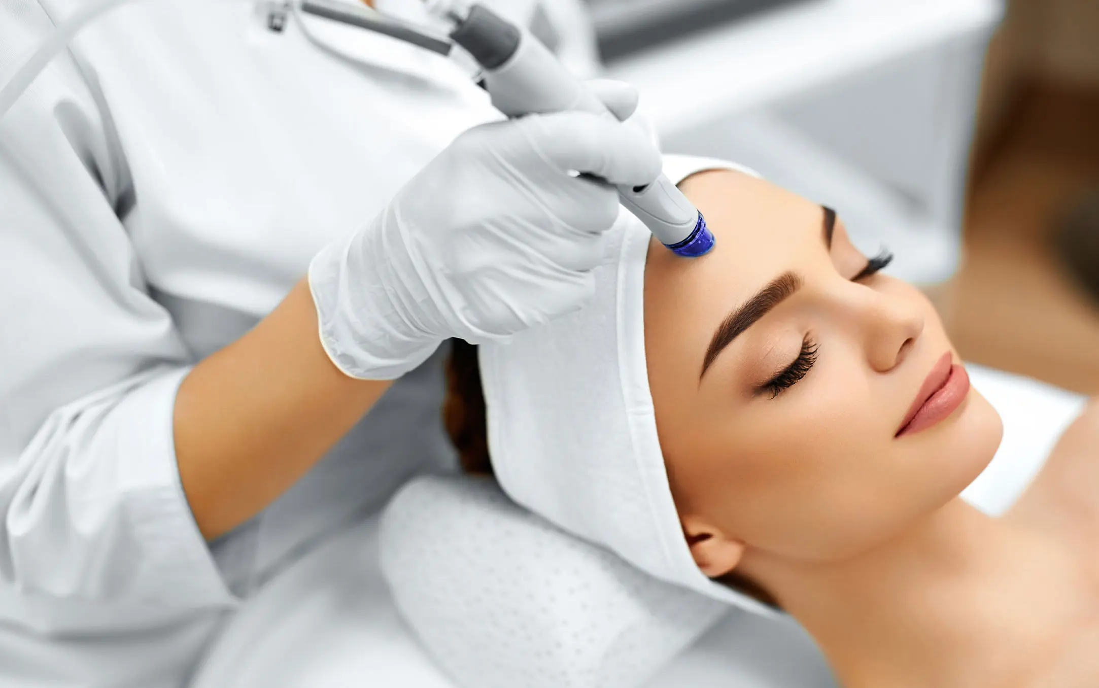What Is Collagen Lift Therapy and How Can It Help Ageing, Loose Skin Edmonton?